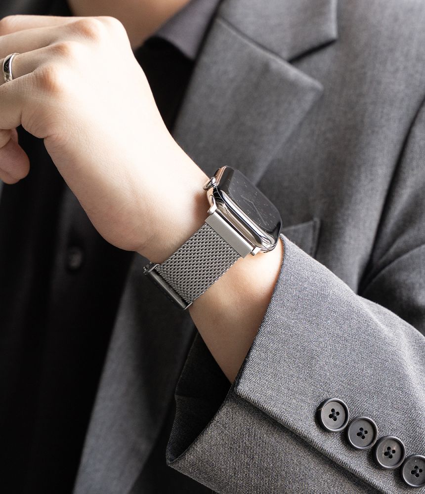 Dirželis Ringke Metal One Mesh Apple Watch 8 / 9 / 10 / 11 / 12 / SE / Ultra (44 / 45 / 46 / 49 mm), sidabrinis - Image 3