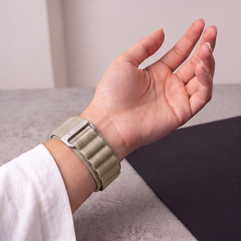Dirželis Tech-Protect Nylon Pro Apple Watch 8 / 9 / 10 / 11 / 12 / SE / Ultra (44 / 45 / 46 / 49 mm), titano / alyvuogių - Image 6